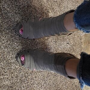 Stylish Gray Women's Shoes